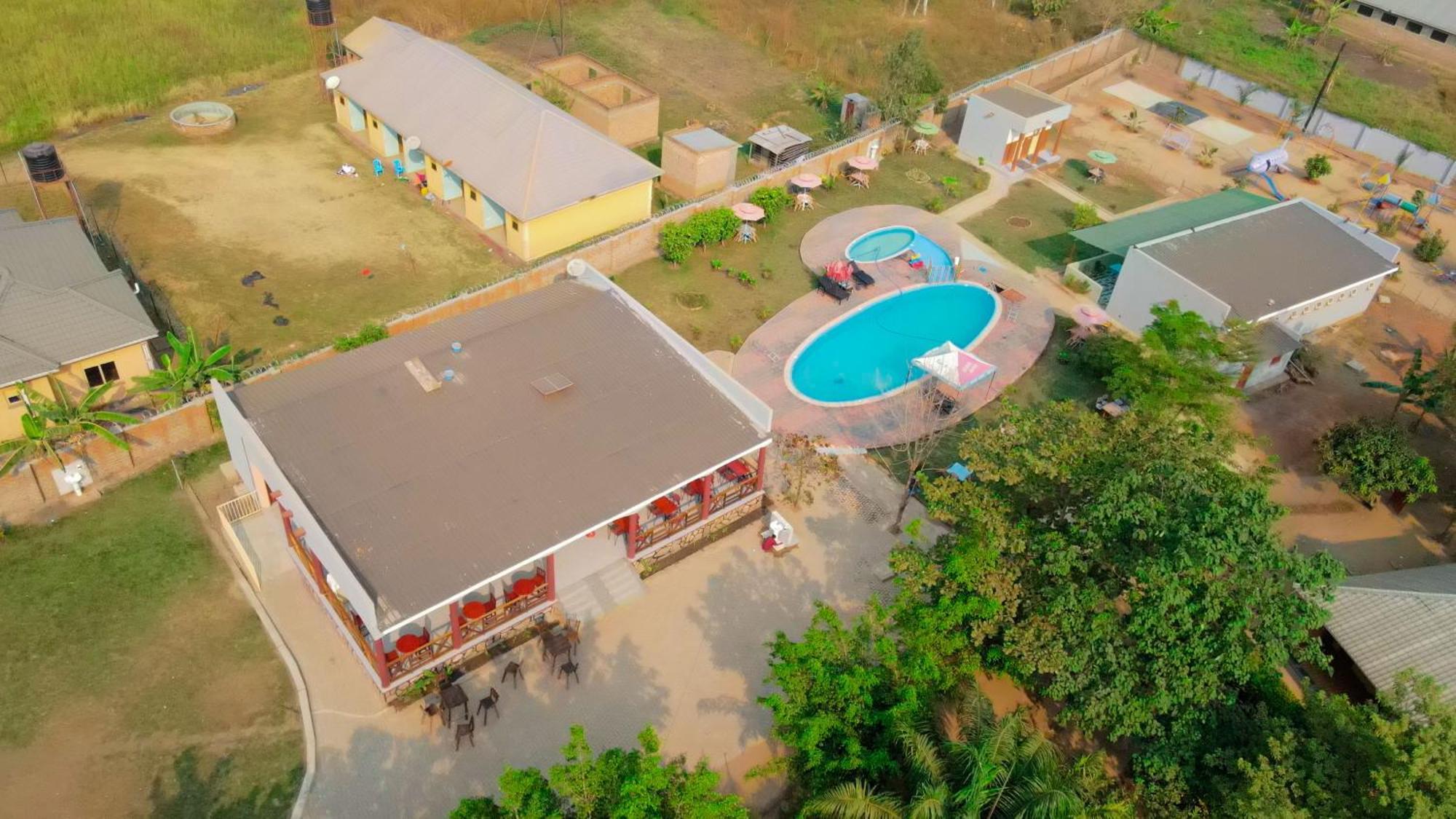 Lavic Country Resort Adjumani Exterior photo